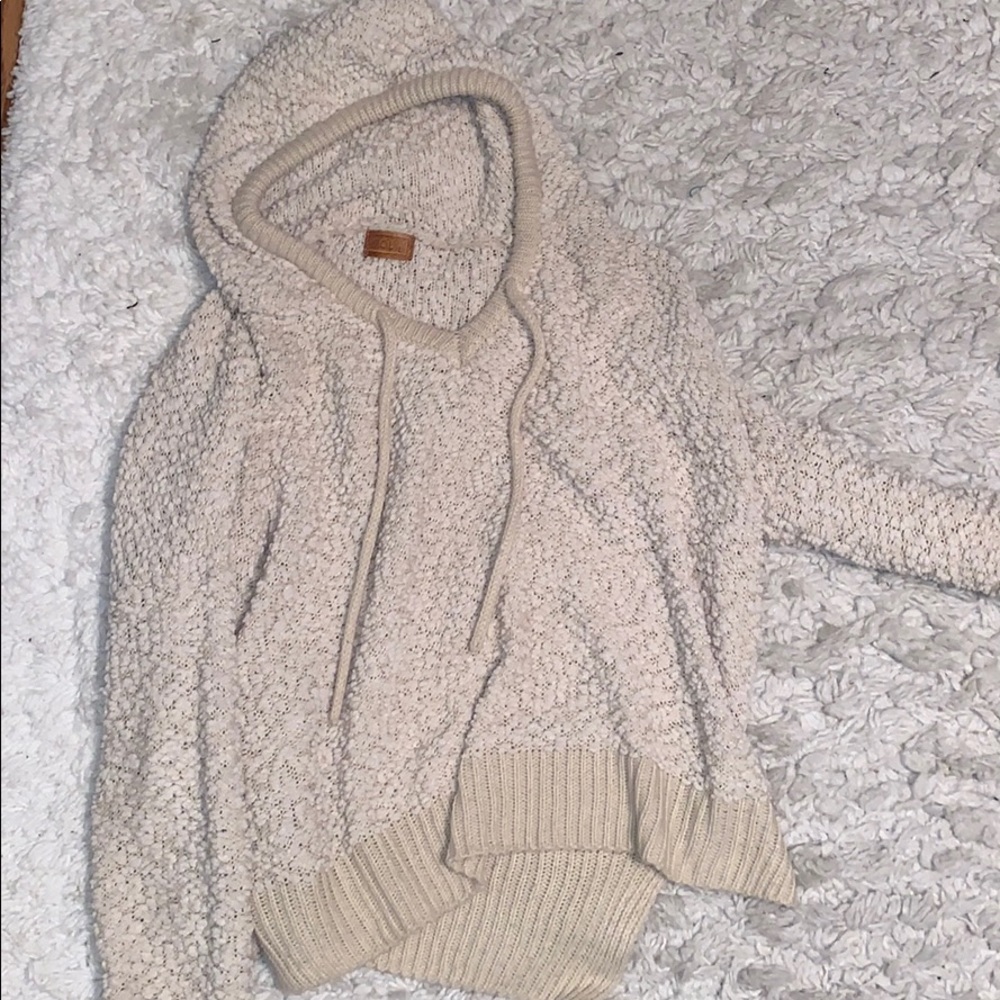 Hooded sweater